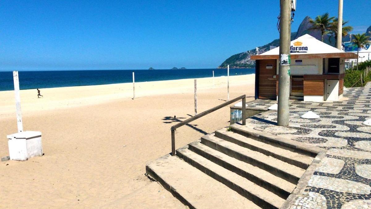 Encantos De Copacabana - 5 Hospedes E Praia Ріо-де-Жанейро Екстер'єр фото